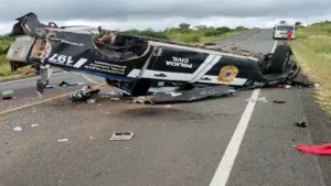 Dois policiais morreram após o acidente em Itaberaba BA