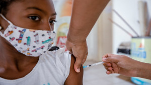 Camaçari imunizará crianças até 10 anos com a meningocócica C