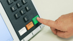 Eleitores que não votaram em 2020 não sofrerão consequências, decide TSE